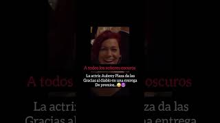 Da gracias al diablo en entrega de premios. #reflexion