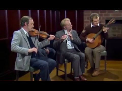 Irish Traditional Music. Conor Tully (fiddle)  Paddy Carty (flute) & Frank Hogan (mandola) 