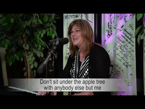 Sing Along with Susie Q - Don't Sit Under the Apple Tree - Sentimental Journey Sing-Along DVDs