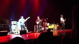 Bela Fleck & The Flecktones opening tune - Bottle Rocket