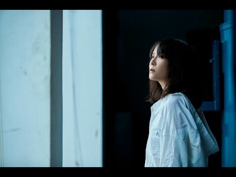 楊乃文 Naiwen Yang -【推開世界的門 Through You】[Official Music Video]