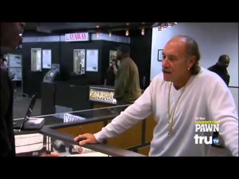 Hardcore pawn - Man throws a tantrum and knocks down lamp