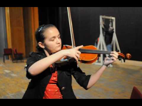Emily suona il suo violino "Ornella Ceci" n. 7