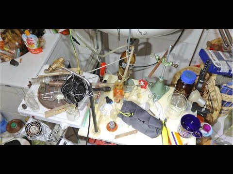 Die Polizei hat in Chemnitz eine Drogenküche ausgehoben. In einer Wohnung stellten die Beamten Gerät