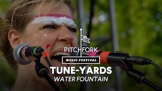 tUnE-yArDs perform &quot;Water Fountain&quot; - Pitchfork Music Festival 2014