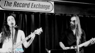 Marissa Nadler - Waking (KRVB Live at The Record Exchange)