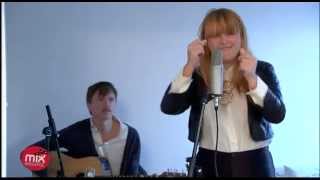 Linnea Henriksson - Ensamheten