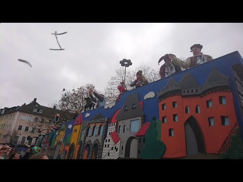 「タトルト:ケラウス」:ミュンヘンのカーニバルについて語るヴァハトヴァイトルとネメック