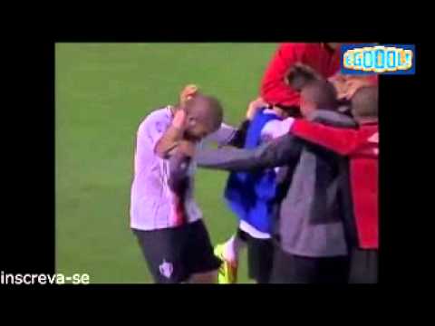 GOL DA VITORIA JEC 2 X 1 PORTUGUESA   NARRAÇÃO CHARLES FISCHER