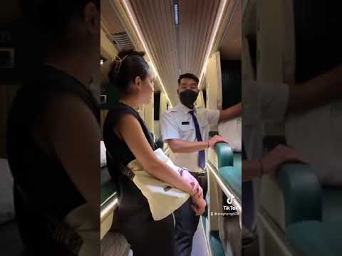 ចង់ដឹងថាខាងក្នុងរថយន្តគ្រែគេង ឡារីតា មានអ ្វីខ្លះ តោះមកទស្សនាទាំងអស់គ្នា