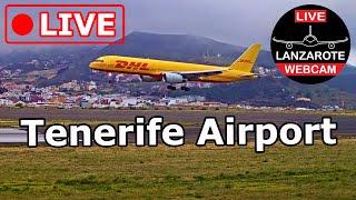 Onze nieuwe 24/7 live webcam toont een bevoorrecht zicht op de landingsbaan en de taxibaan van de luchthaven Tenerife Nort. De vliegtuigen worden gede