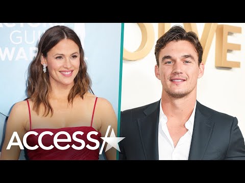 'Bachelorette' Alum Tyler Cameron Shoots His Shot With Jennifer Garner: 'I'm Still Swiping Right'