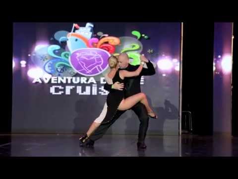 Rodrigo & Wendy Jimenez at Aventura Dance Cruise 2015, Sunday