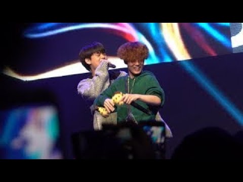 180519 다른 래퍼 무대 즐기는 김하온 & 이병재 @The Monster Concert #8 [4K 직캠]  by. fanPD
