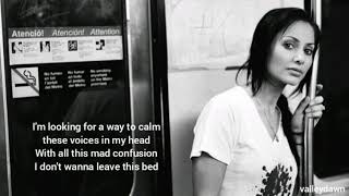 Natalie Imbruglia - On The Run (Lyrics)
