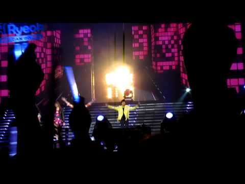 111126 MO.A Concert in Kaohsiung f(x)出場