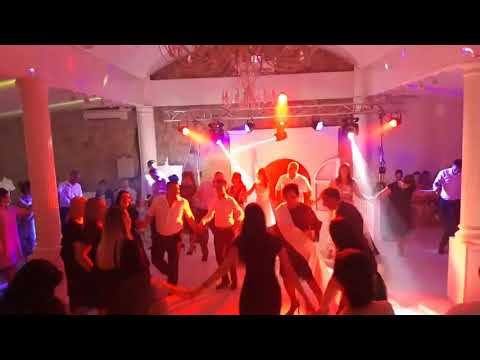 Și din nou muzica ...o distracție pe cinste    Sala de ceremonii  Mihaela