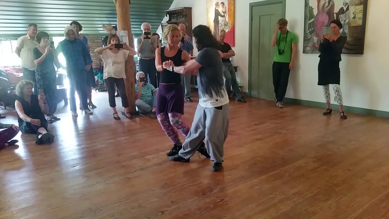 Neo Tango Demo by Ezequiel Sanucci & Lydia Müller after workshop at De Uelenspieghel