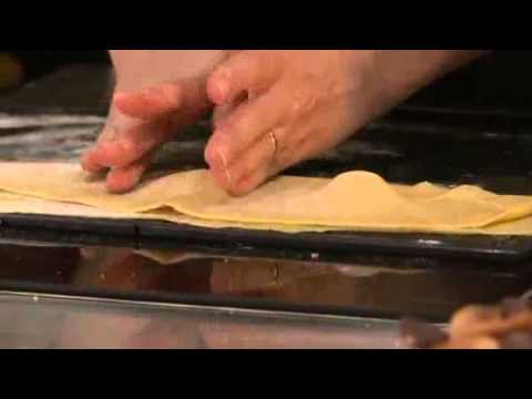 Ravioles de foie gras et bouillon de cèpes