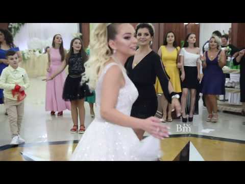 Liberta ne valle me shoqerine