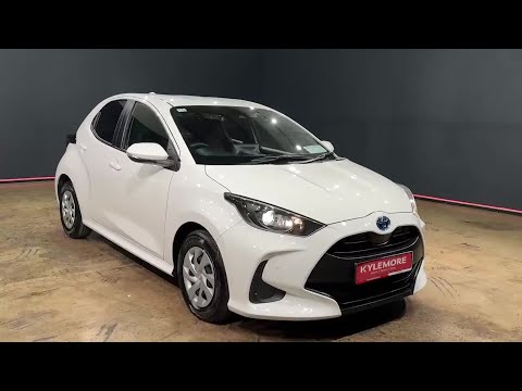 Toyota Yaris 1.5 HYBRID - MULTI FUNCTION STEERING - Image 2
