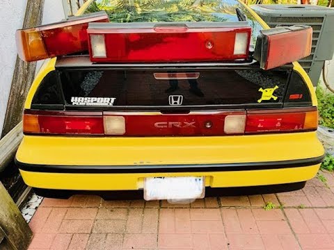 My CRX Si Gets Upgraded 90-91 Tail Lights !! Must Have!!
