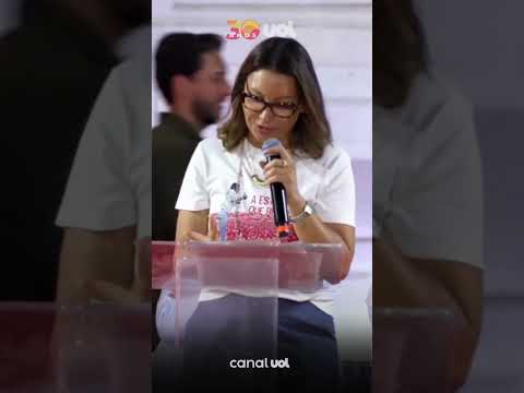 Janja chama Flávio Bolsonaro de ‘Flávio Vorcaro’ durante comício em Alagoas