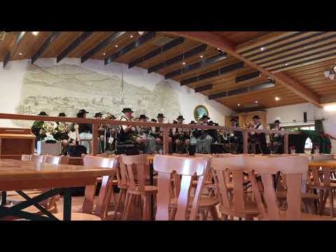 Badenweiler Marsch – Musikkapelle Wildenwart beim Maibaumaufstellen am 1. Mai 2022 in Frasdorf.