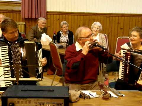 Dufftown Stramash - Mouth organ and accordians