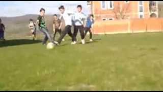 preview picture of video 'Fussball in Zakut-Futboll ne Zakut'
