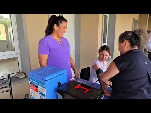 16 personas mayores recibieron las llaves de sus viviendas