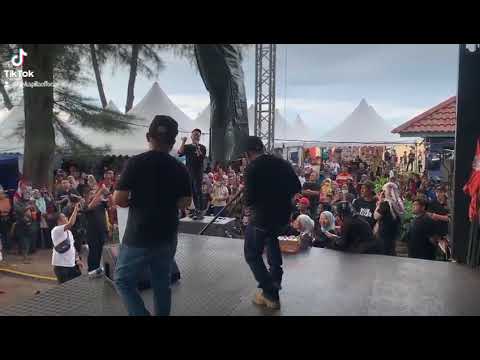 Roy Kapilla Live Gegar Pantai Timur Di Pantai Geting Tumpat