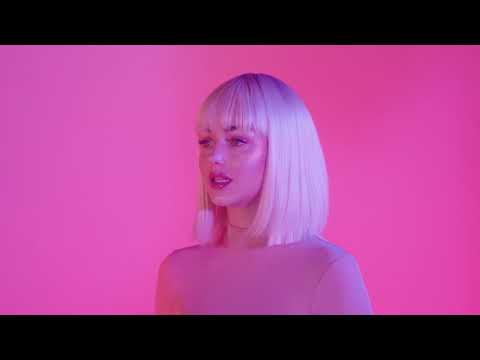 Iglė - Neišeik, dar pabūk