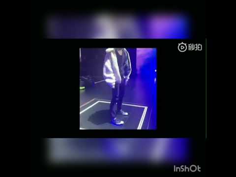 Lay Exo get injury in Samsung event