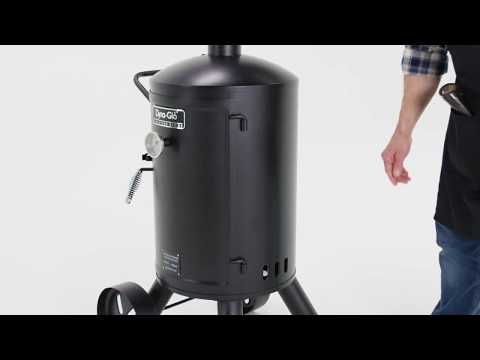 Dyna-Glo Signature Series DGSS681VCS-D Heavy Duty Vertical Charcoal Smoker