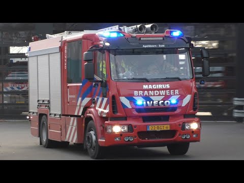 Prio 1 TS 06-7730 Apeldoorn-Zuid en OVD-B 06-7591 met spoed naar een ongeval op de A1 in Apeldoorn