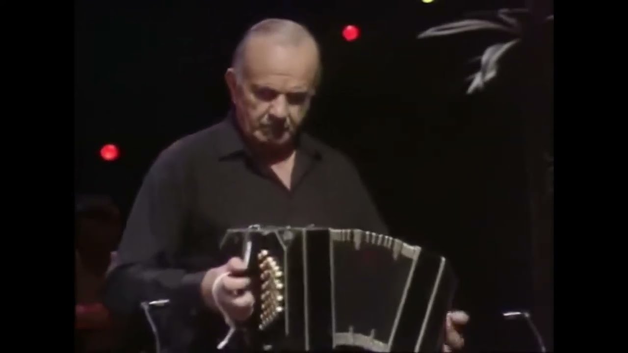 "Adiós Nonino". Astor Piazzolla y su Sexteto. BBC Live,1989.