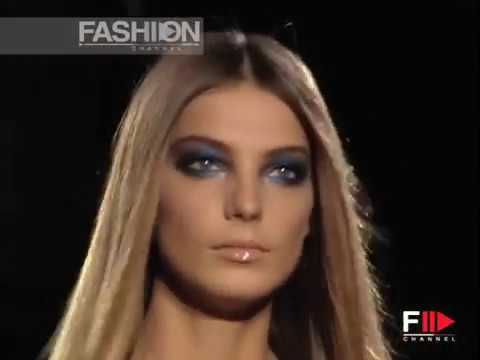Fashion Show "Versace" Autumn Winter 2006 2007 Milan 2 of 3 by Fashion Channel