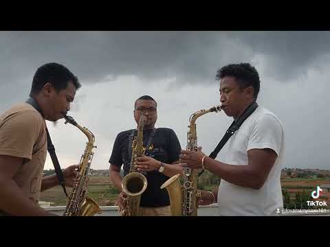 FFPM 487 Fanavaozan'izay mahagaga tokoa by Lova Mamy, Hasina, Rojo