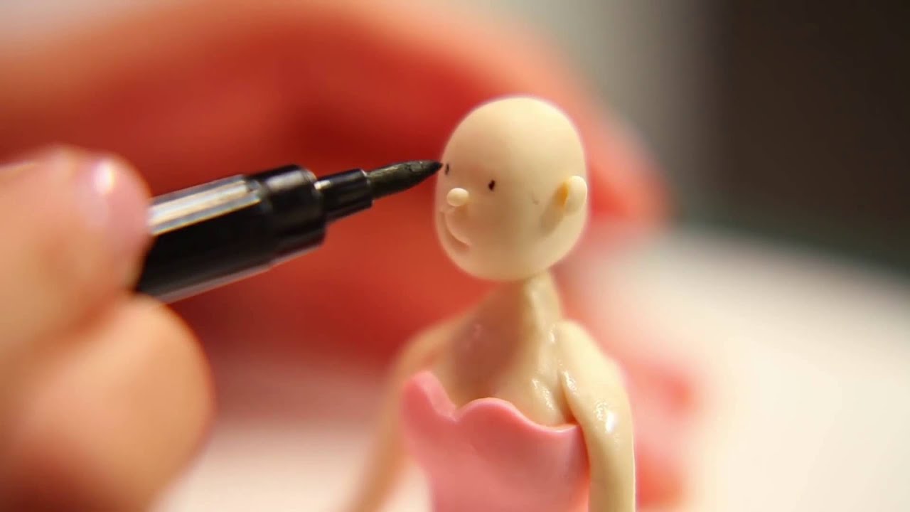 How To Make A Pink Princess Cake Topper with Anne Heap | Craftsy Cake Decorating