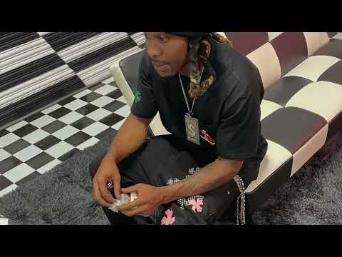 Bossmanebray - White Gurl 