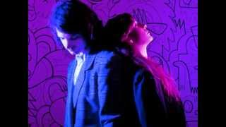 beach house- Troublemaker (traducida al español)