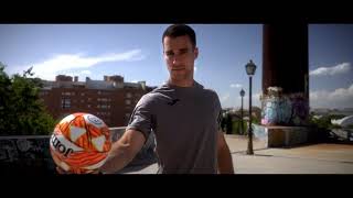 el nuevo balón de futsal de la RFEF Trailer