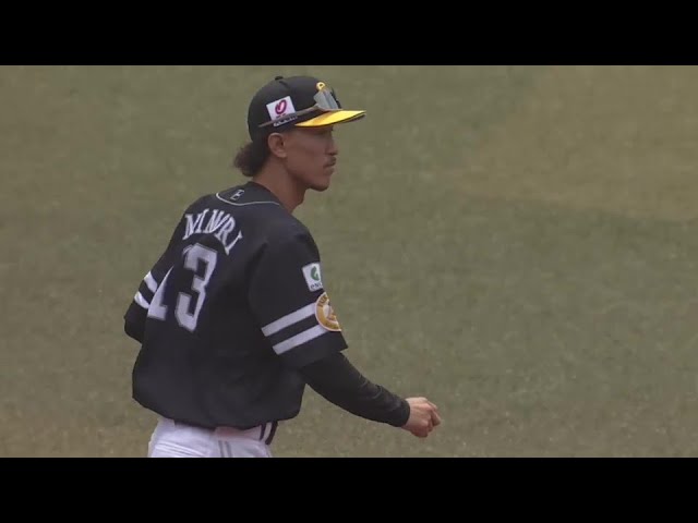 【2回裏】魅せた!! ホークス・三森大貴 抜けそうな当たりをキャッチしジャンピングスロー!!  2024年5月26日 千葉ロッテマリーンズ 対 福岡ソフトバンクホークス