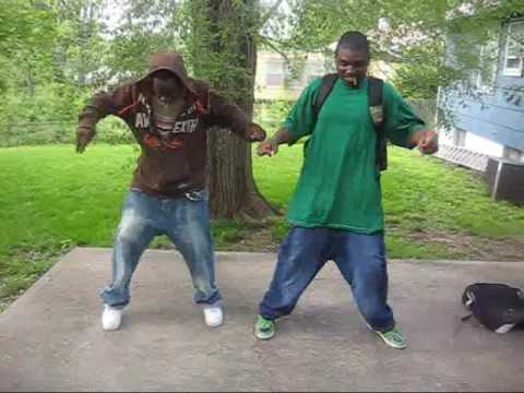 Oveezy and Yung Tra( Get Low By: Eternity)