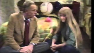 Hello, Larry - Ruthie's First Crush (Season 1, Episode 6)