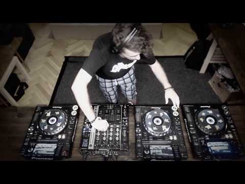 Deep & Neurofunk DnB Mix (2017 - Drum & Bass )