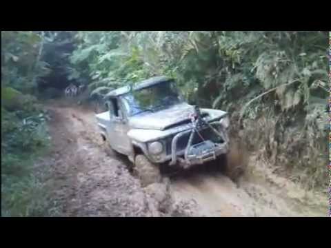 Nas Quintas Jeep Clube - Trilha Apiuna - 07/09/2012