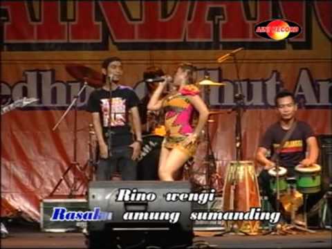 Ikif Kawazima - Memanikmu | Dangdut (Official Music Video)