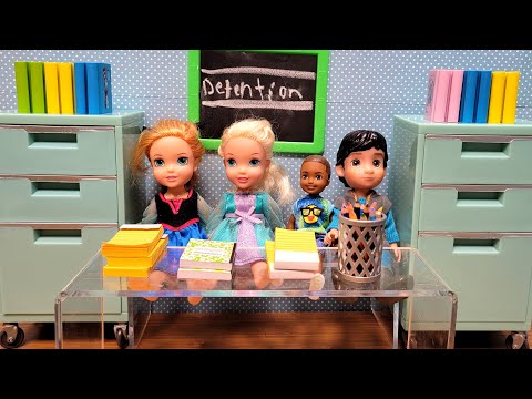 School detention ! Elsa & Anna toddlers - Barbie is the teacher